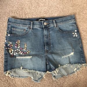 EXPRESS Shorts